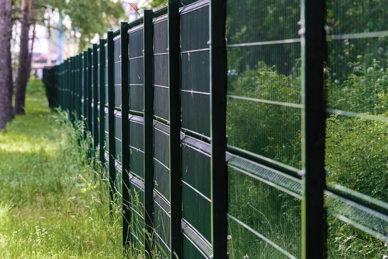 Residential Chain Link Fencing: Trellis Garden | Quality Chain Link